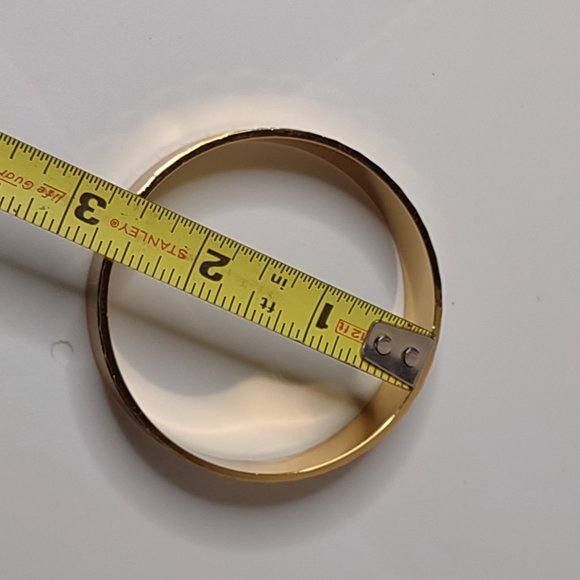 Vintage Monet Gold Tone Metal Bangle - Picture 12 of 12